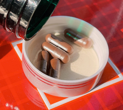 灵芝孢子粉用什么水冲?你还在傻傻的用水烧?